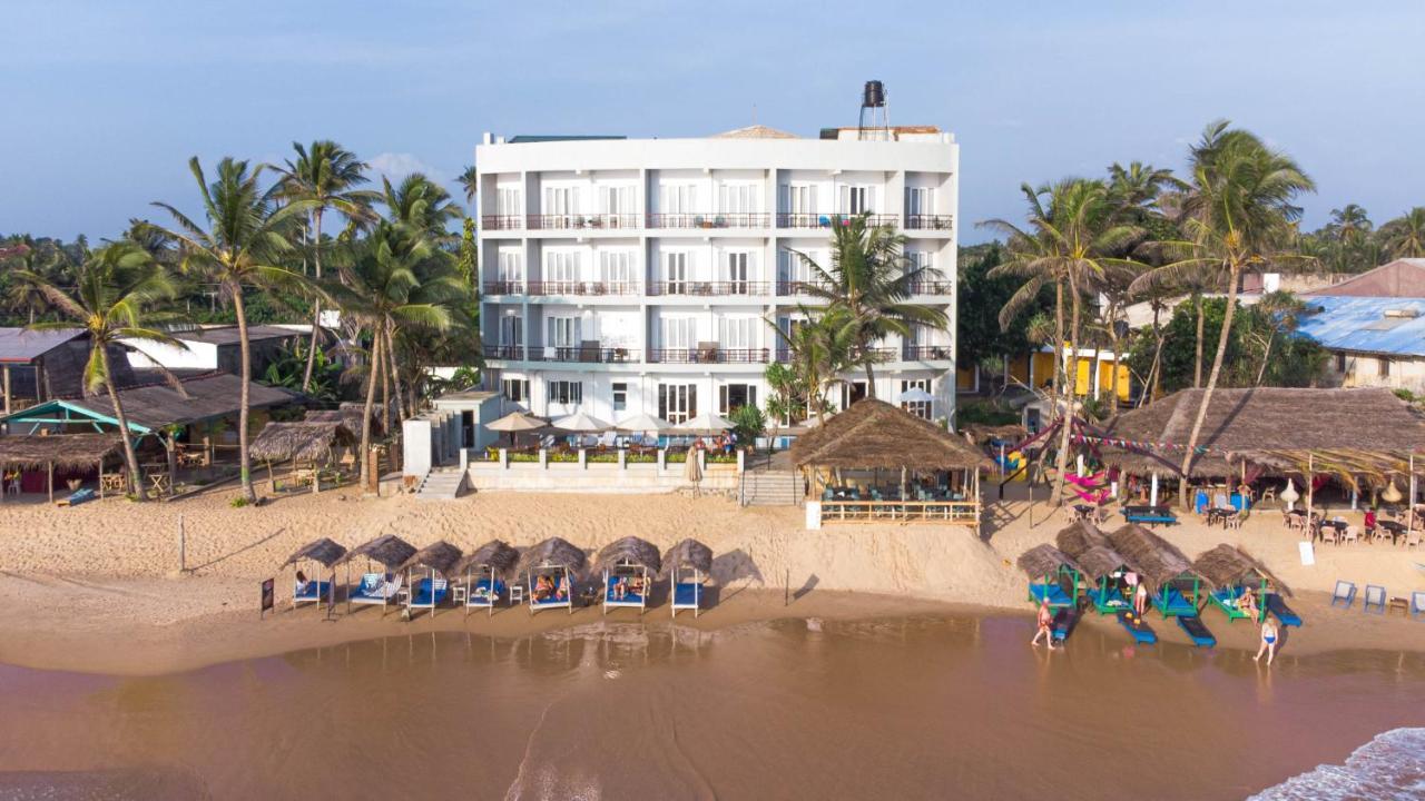Hotel Refresh Blue Hikkaduwa Dış mekan fotoğraf