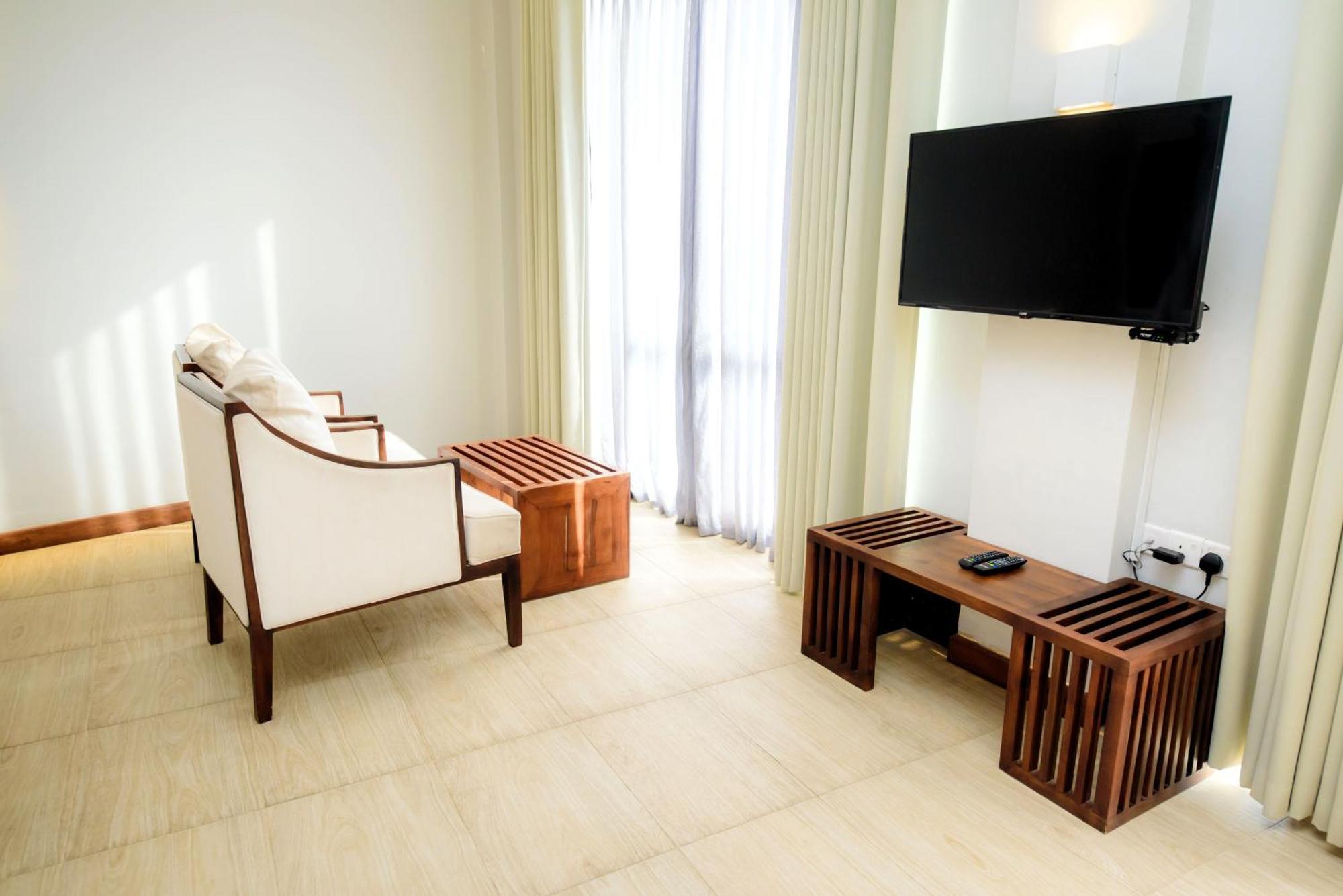 Hotel Refresh Blue Hikkaduwa Dış mekan fotoğraf