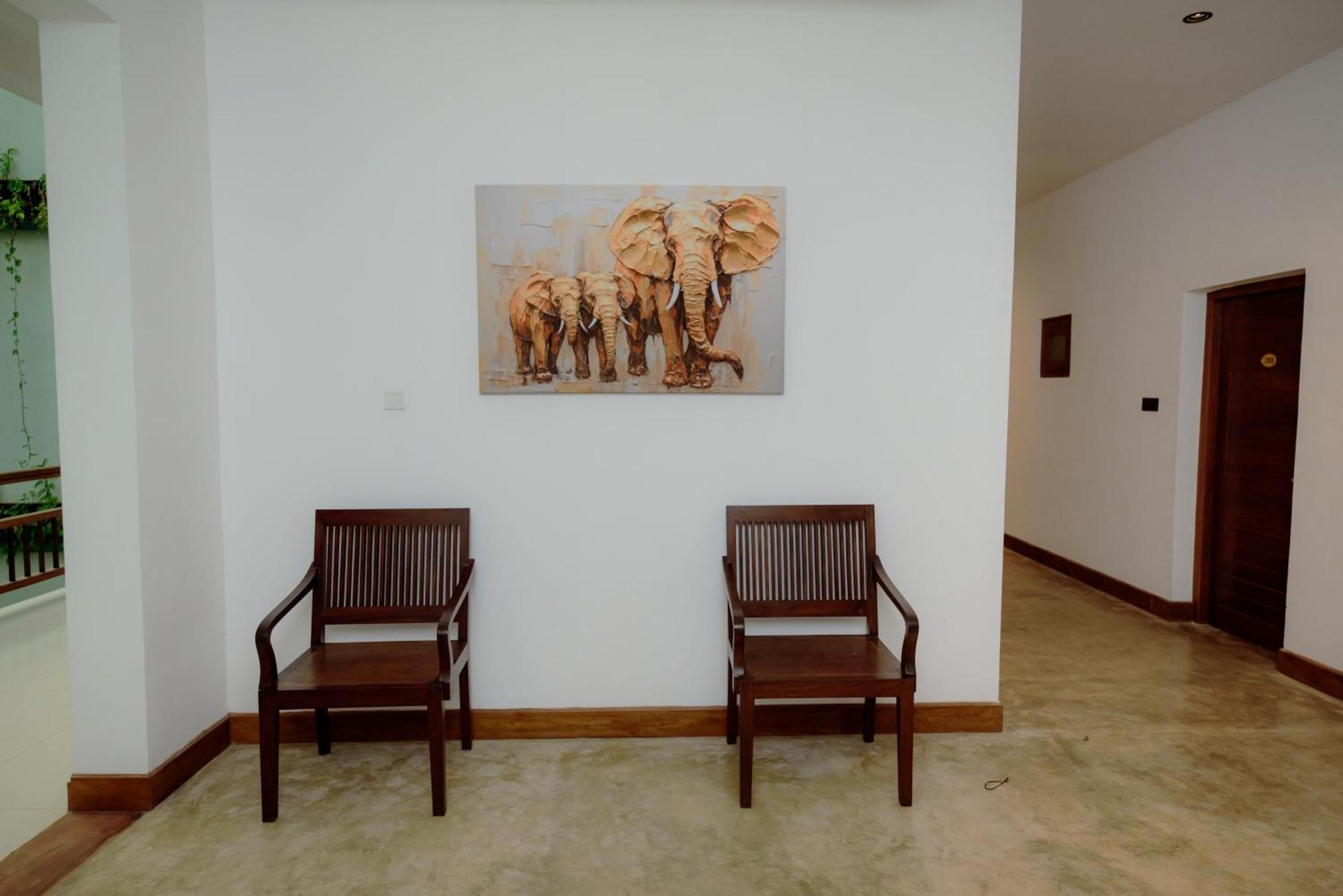 Hotel Refresh Blue Hikkaduwa Dış mekan fotoğraf