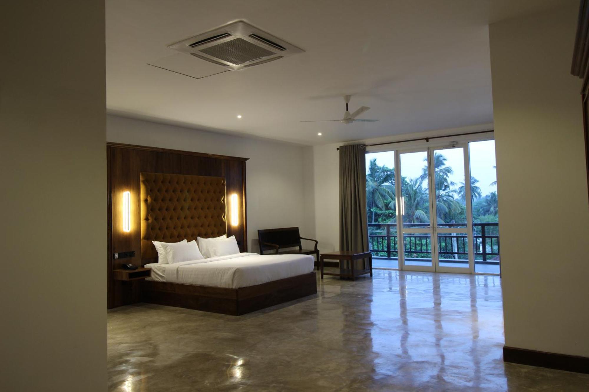 Hotel Refresh Blue Hikkaduwa Dış mekan fotoğraf